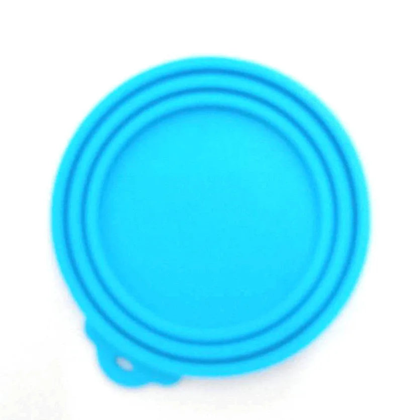 Pet Can Covers With Spoon Universal BPA Free Stretch Lids Fit 3 Standard Size Silicone Pet Food Can Cover for Dog and Cat Food