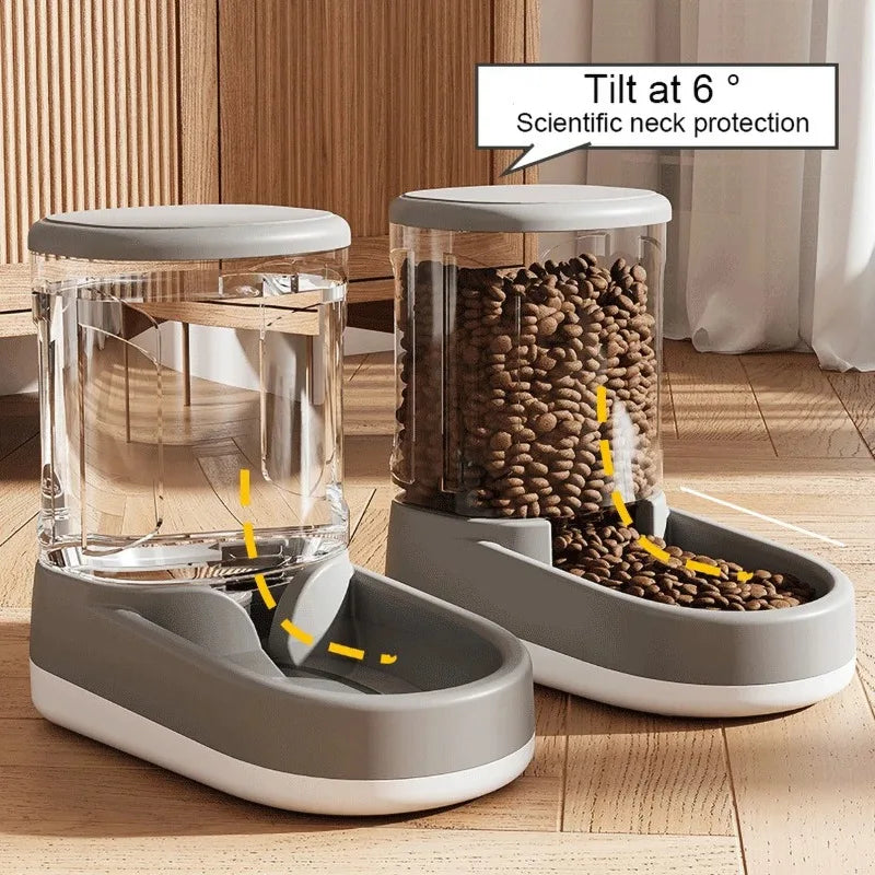 3.8L Large Capacity Pet Feeder Water Modern Design Dispenser Food Grade PP Material Anti Slip Bottom Design for Dog Cat Feeding